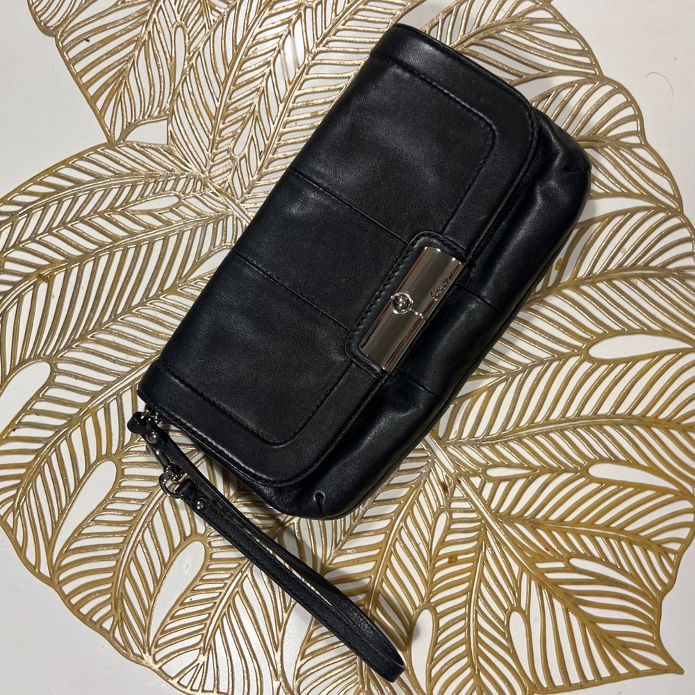 Vintage Coach Kristin Leather Large Flap Wristlet |  Black Wallet Purse F48988